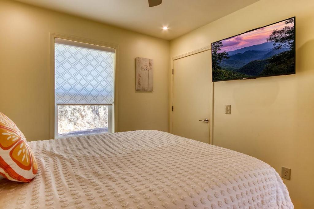 Key Lime Pie, Hot Tub,Wifi, 1089 Free Tickets Each Paid Day, Dollywood And More Gatlinburg Exterior foto